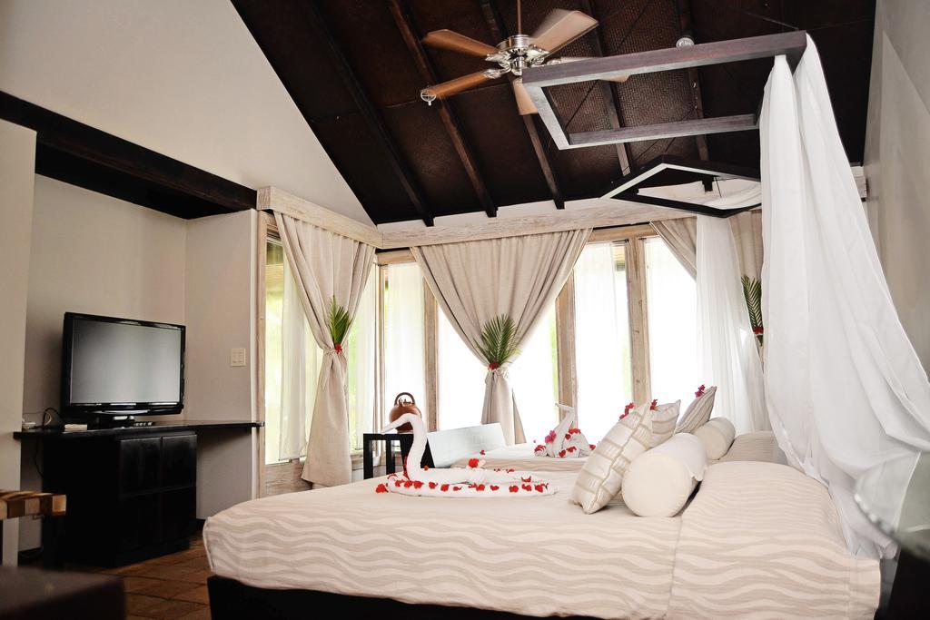 Hotel Henry Morgan All Inclusive West Bay Eksteriør billede